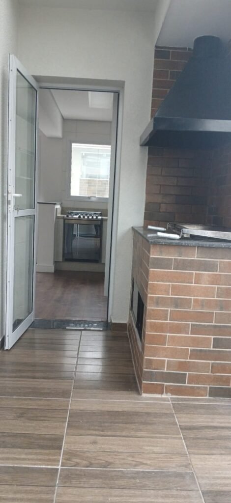 WhatsApp Image 2025-11-11 at 16.19.32 (1)