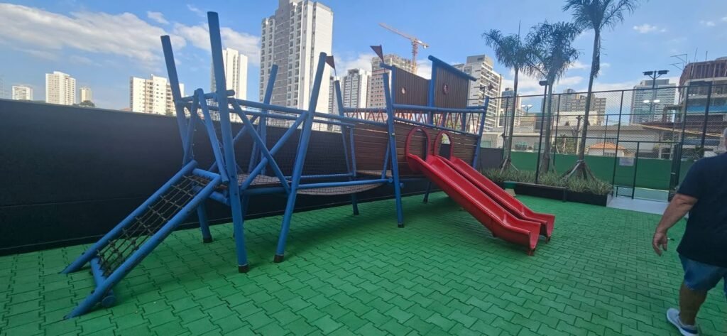 WhatsApp Image 2025-11-11 at 18.29.01 (1)