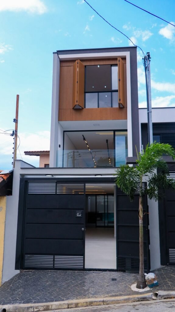 WhatsApp Image 2025-11-12 at 10.34.08 (1)