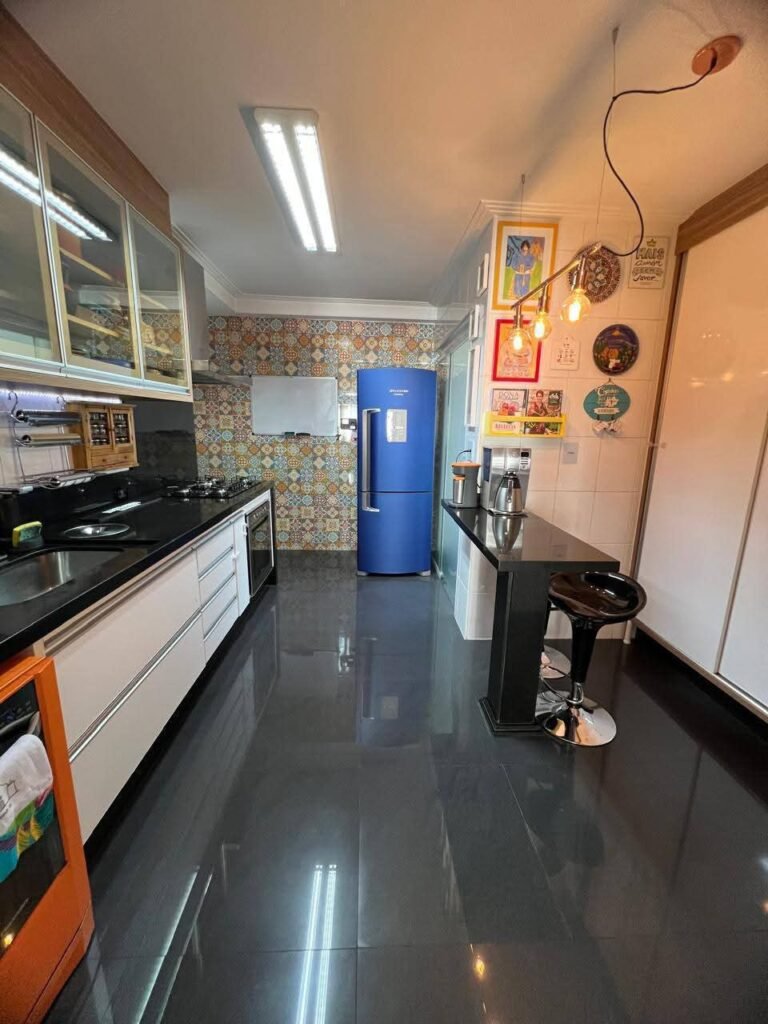 WhatsApp Image 2025-11-12 at 17.41.05 (2)